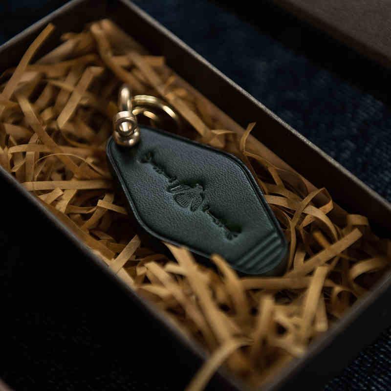 Handcrafted genuine leather keychain variant 4
