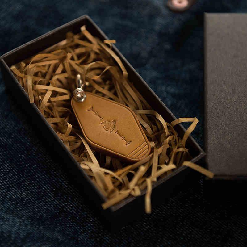 Handcrafted genuine leather keychain variant 5